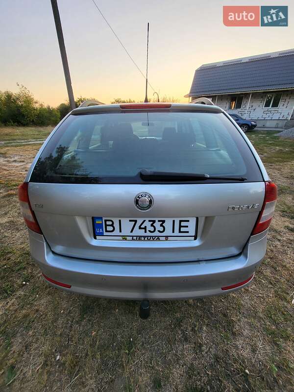 Универсал Skoda Octavia 2009 в Горишних Плавнях