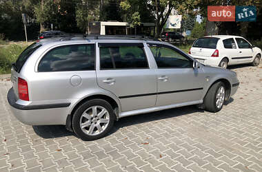 Универсал Skoda Octavia 2003 в 