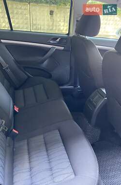 Лифтбек Skoda Octavia 2012 в 