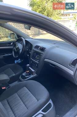 Лифтбек Skoda Octavia 2012 в 