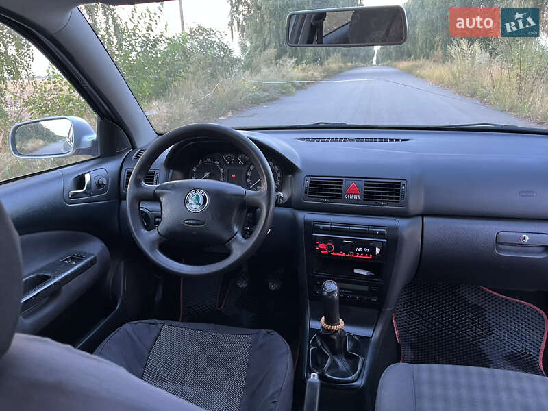 Універсал Skoda Octavia 2008 в Золотоноші