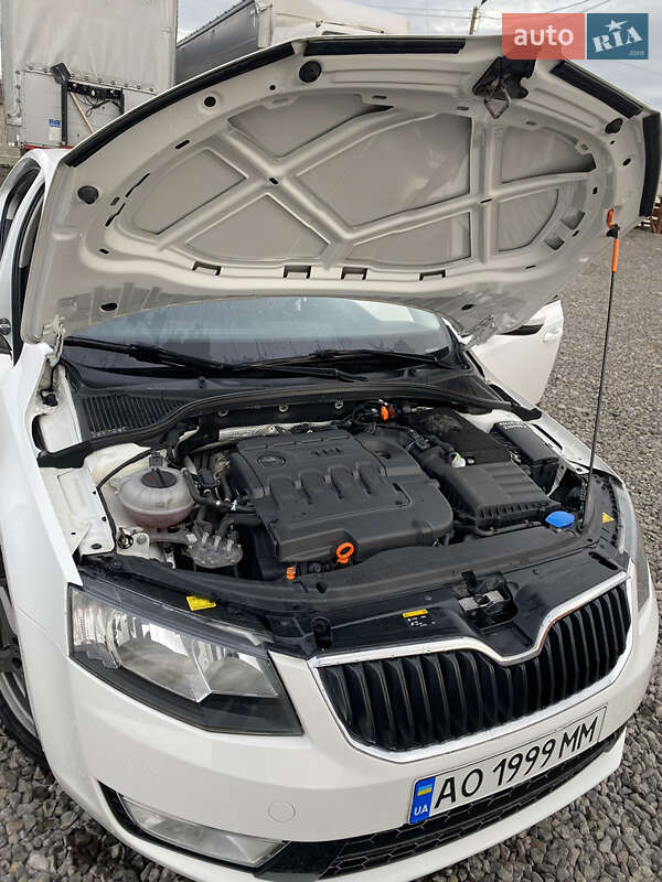 Лифтбек Skoda Octavia 2013 в Иршаве
