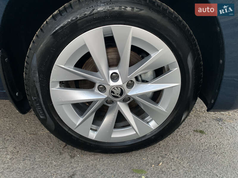 Лифтбек Skoda Octavia 2023 в Кобеляках фото 11 Лифтбек Skoda Octavia 2023 в Кобеляках