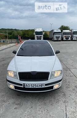 Лифтбек Skoda Octavia 2006 в Мукачево