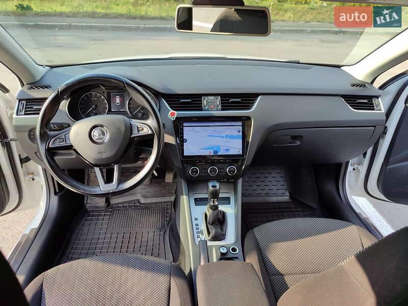 Универсал Skoda Octavia 2017 в Буче