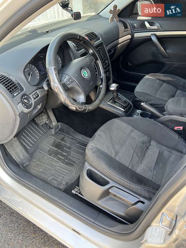 Универсал Skoda Octavia 2006 в Львове