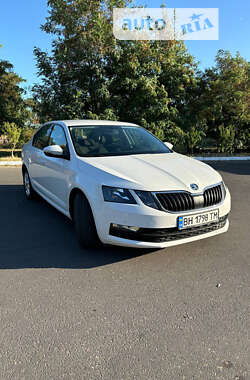 Лифтбек Skoda Octavia 2018 в Одессе