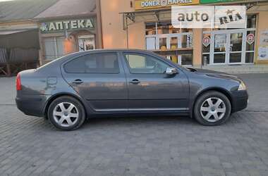 Лифтбек Skoda Octavia 2008 в Тячеве