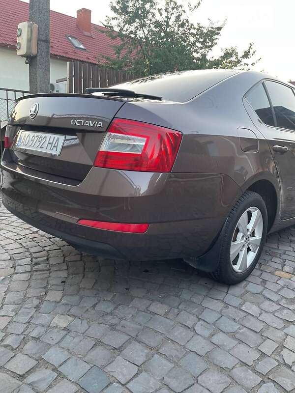 Лифтбек Skoda Octavia 2013 в Мукачево