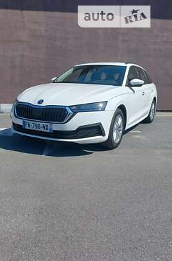 Универсал Skoda Octavia 2021 в Житомире