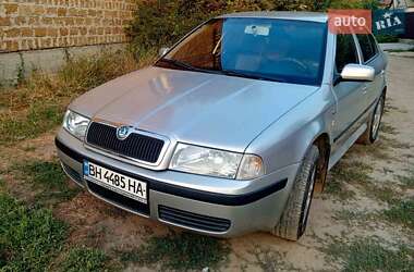Лифтбек Skoda Octavia 2004 в 