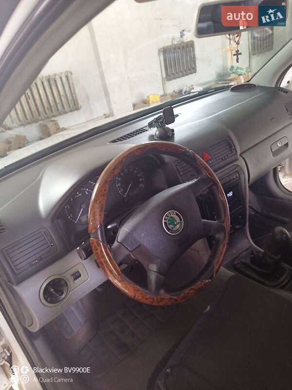 Ліфтбек Skoda Octavia 2002 в Бережанах