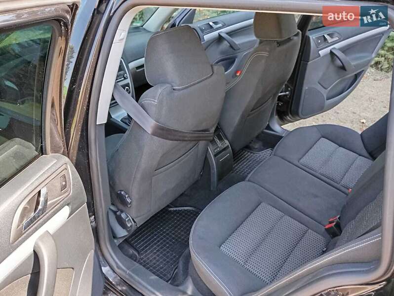 Универсал Skoda Octavia 2011 в Борзне