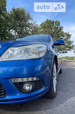 Универсал Skoda Octavia 2010 в 