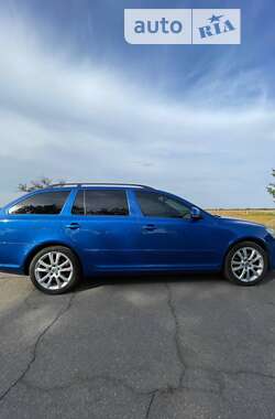 Универсал Skoda Octavia 2010 в 