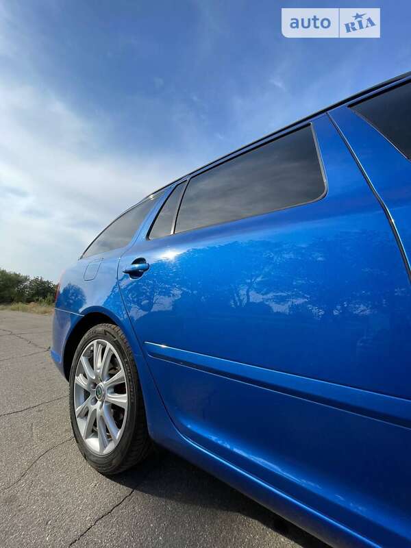 Універсал Skoda Octavia 2010 в Нових Санжарах