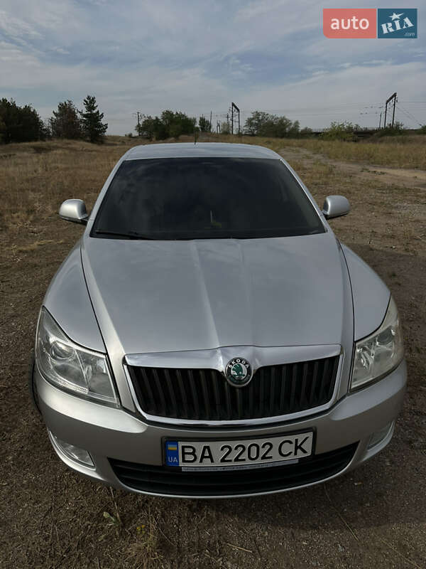 Лифтбек Skoda Octavia 2012 в Кропивницком