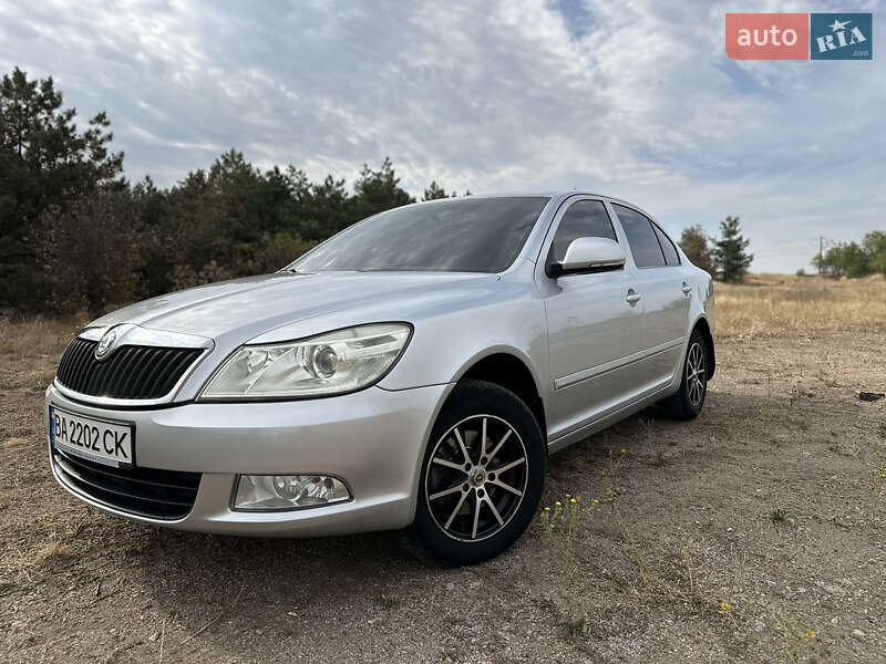 Лифтбек Skoda Octavia 2012 в Кропивницком