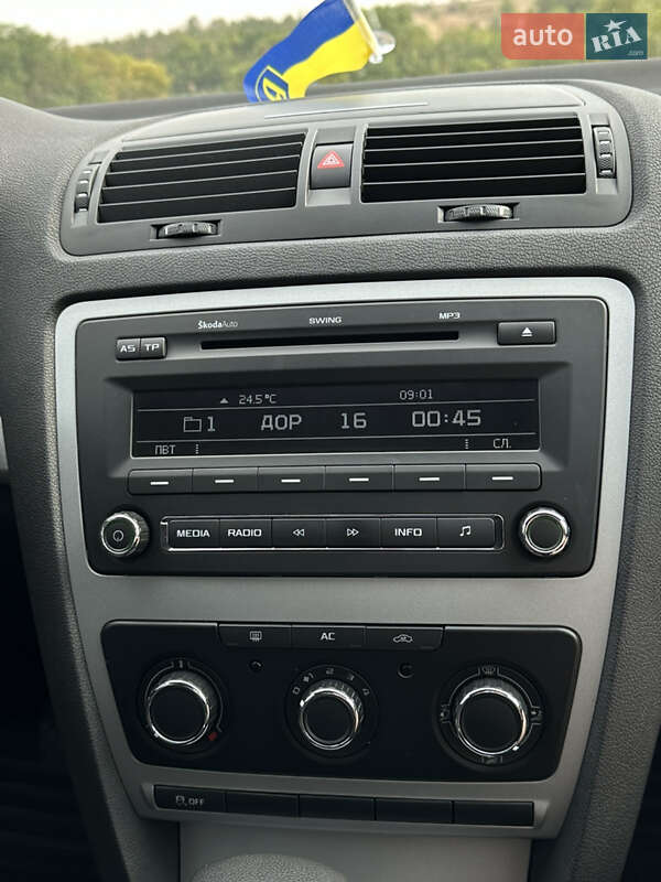 Лифтбек Skoda Octavia 2012 в Кропивницком