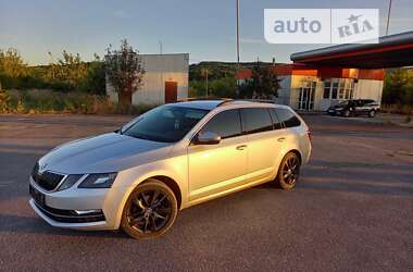 Универсал Skoda Octavia 2018 в Золочеве