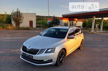 Универсал Skoda Octavia 2018 в Золочеве