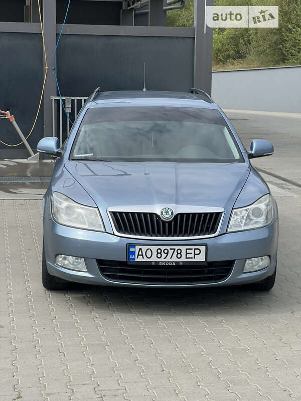 Універсал Skoda Octavia 2011 в Воловцю