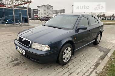 Ліфтбек Skoda Octavia 1998 в Львові