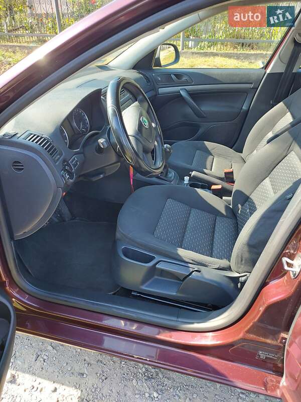 Лифтбек Skoda Octavia 2011 в Теребовле