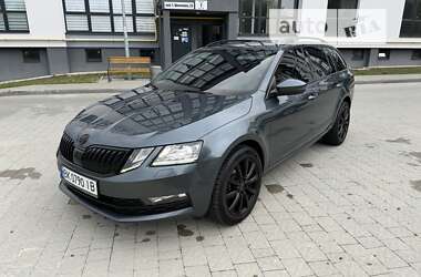 Универсал Skoda Octavia 2017 в Львове