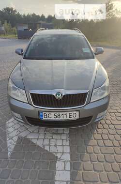 Универсал Skoda Octavia 2012 в Стрые