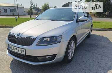 Лифтбек Skoda Octavia 2016 в Вараше