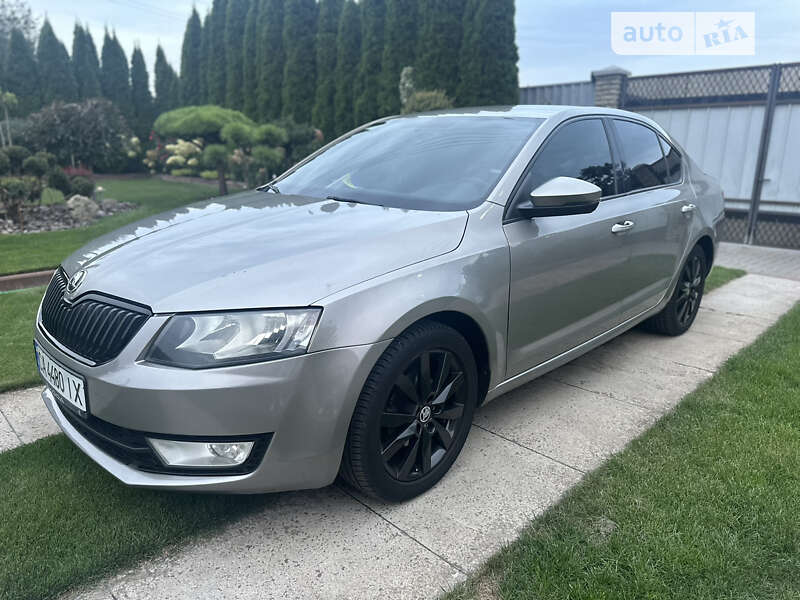 Ліфтбек Skoda Octavia 2015 в Черкасах