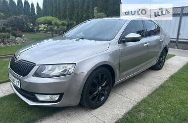 Ліфтбек Skoda Octavia 2015 в Черкасах