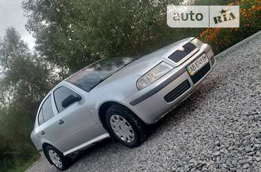 Лифтбек Skoda Octavia 2003 в 