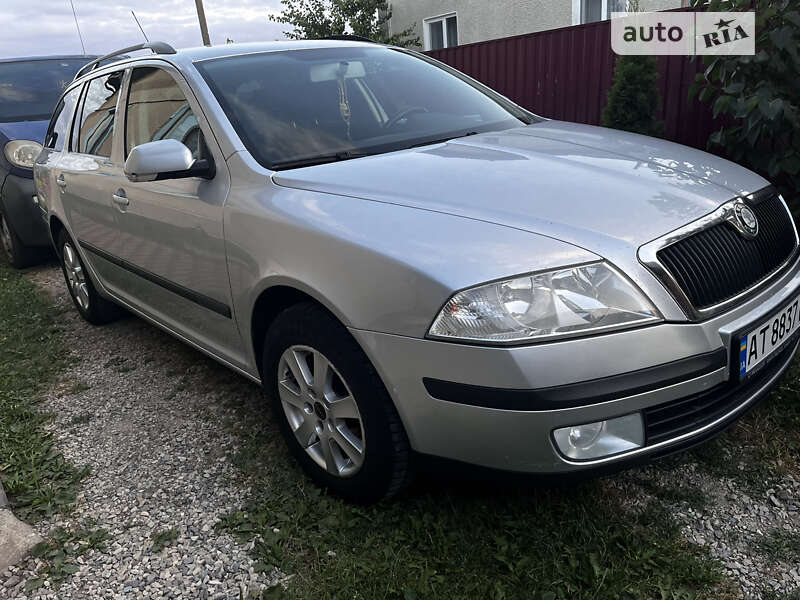 Універсал Skoda Octavia 2009 в Івано-Франківську