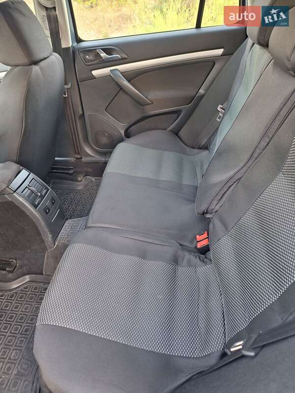 Универсал Skoda Octavia 2009 в Гадяче