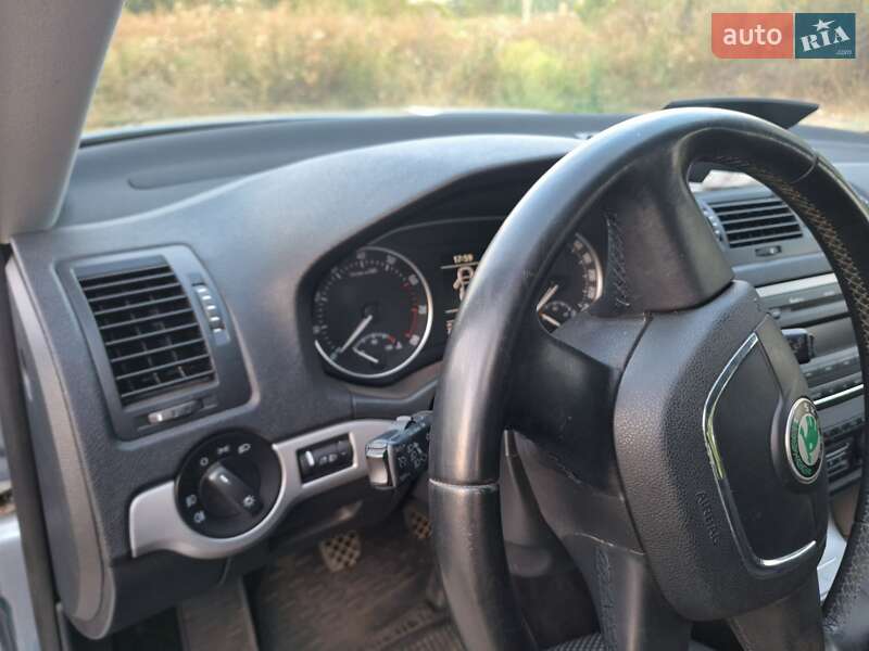 Универсал Skoda Octavia 2009 в Гадяче