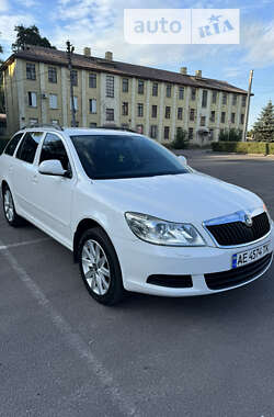 Универсал Skoda Octavia 2012 в Каменском