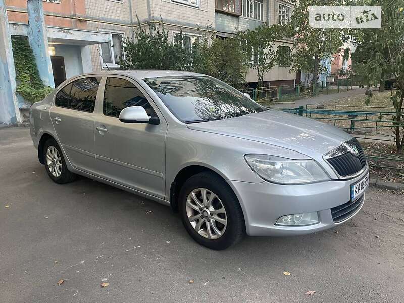 Лифтбек Skoda Octavia 2010 в Киеве