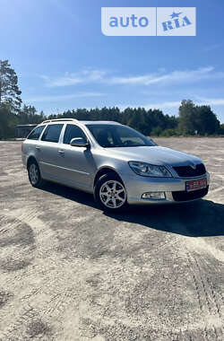 Универсал Skoda Octavia 2011 в Сарнах