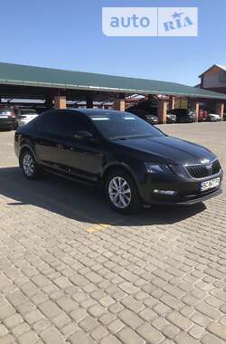 Лифтбек Skoda Octavia 2018 в Львове