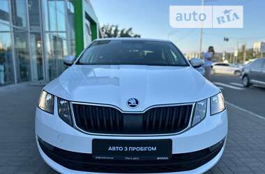 Лифтбек Skoda Octavia 2019 в Киеве