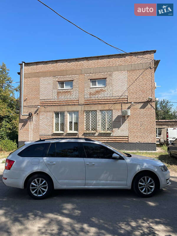 Універсал Skoda Octavia 2015 в Кривому Розі