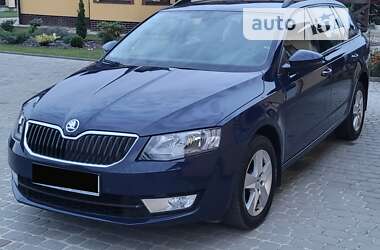 Универсал Skoda Octavia 2015 в Бориславе