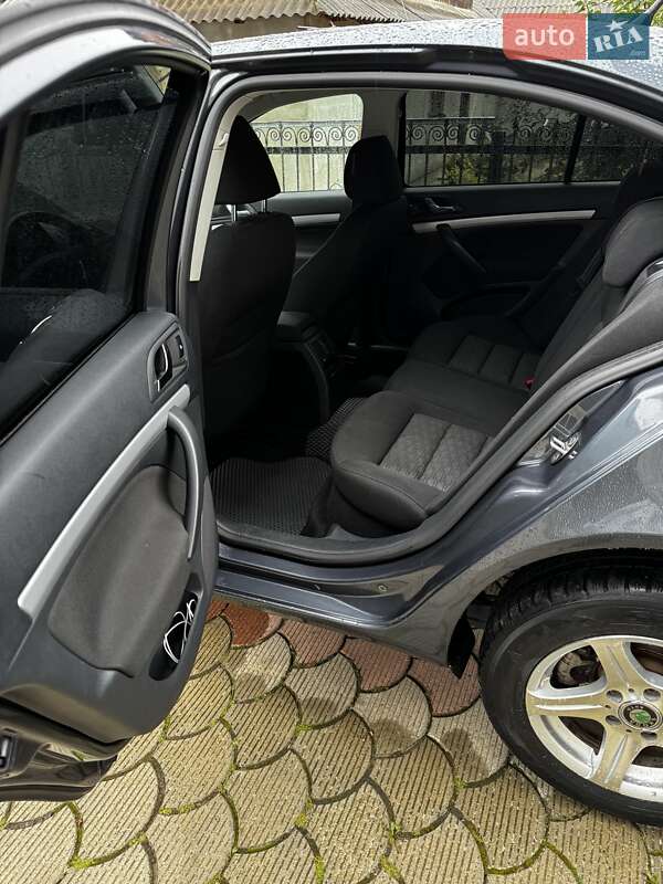 Ліфтбек Skoda Octavia 2011 в Івано-Франківську