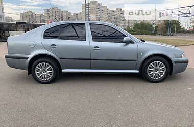 Лифтбек Skoda Octavia 2005 в Киеве