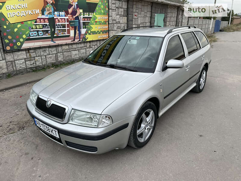 Універсал Skoda Octavia 2003 в Вінниці