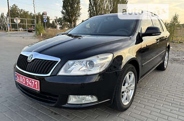 Універсал Skoda Octavia 2011 в Черкасах