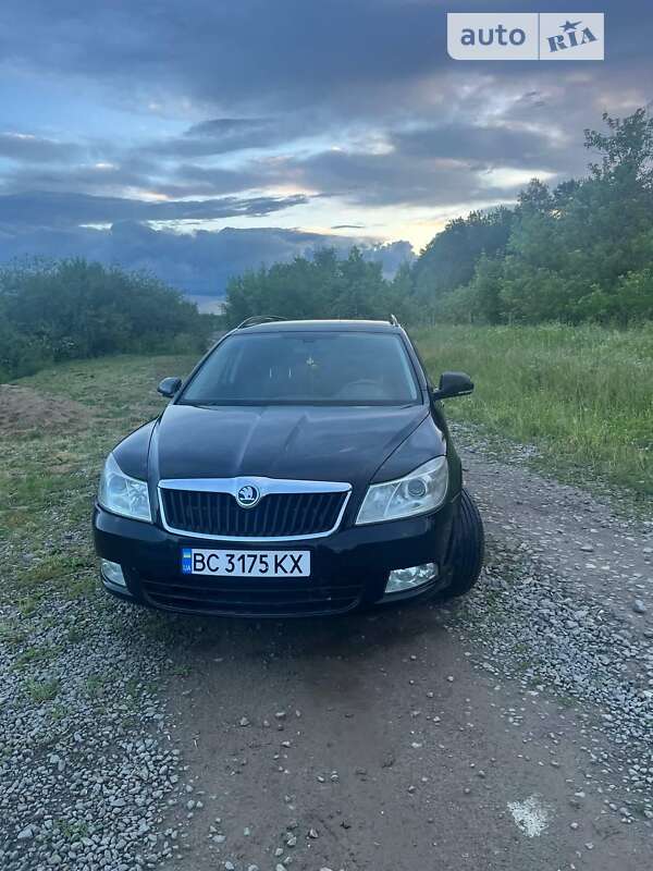 Универсал Skoda Octavia 2010 в Самборе