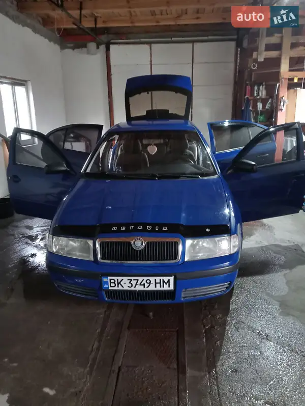 Лифтбек Skoda Octavia 2003 в 